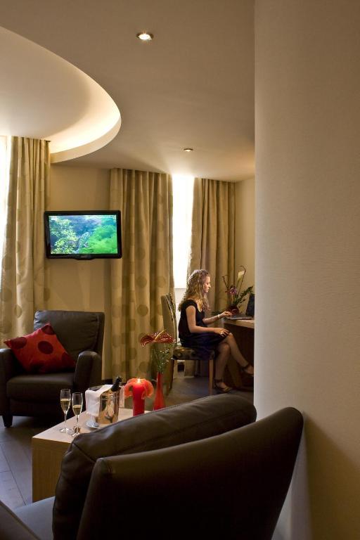 La Couronne A Wissembourg Hotel Szoba fotó